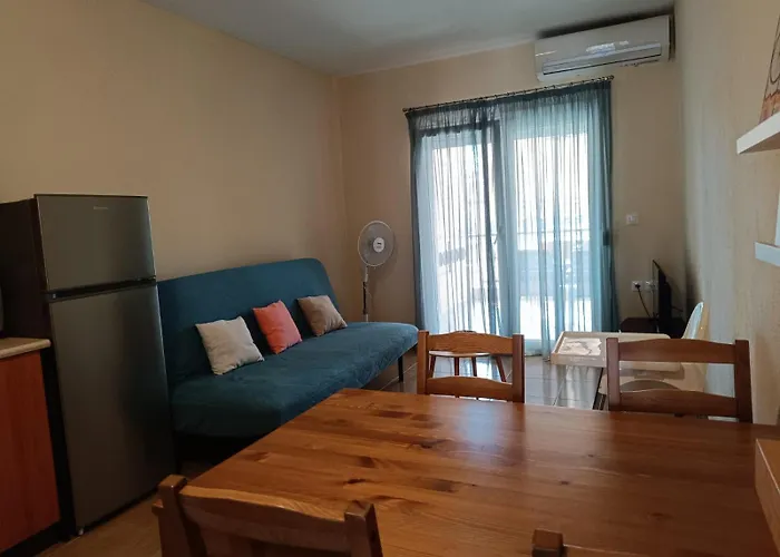 Sakis#relaxhomekallithea דירה *
